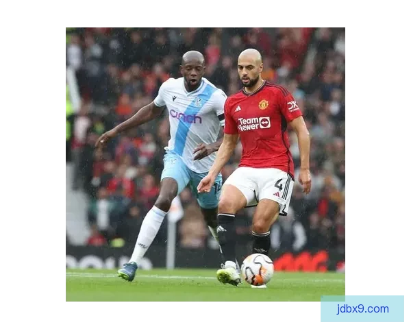 以内维尔犀利点评加纳乔左路迷失信心曼联进攻何去何从困局与反思